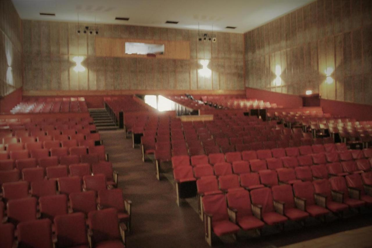 Backstage Theatre Room Tsumeb Exteriör bild